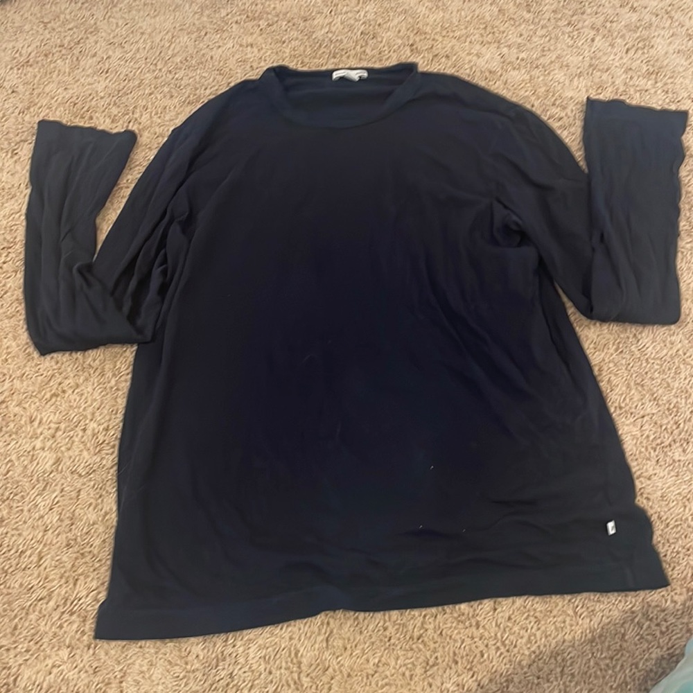 long sleeve navy shirt